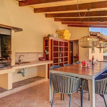 Font Xica Gran By Sealand *