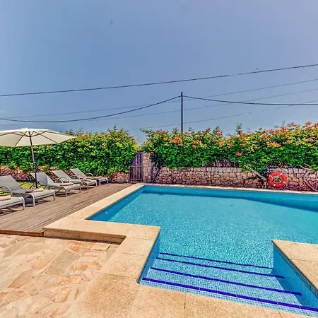 Font Xica Gran By Sealand Villa